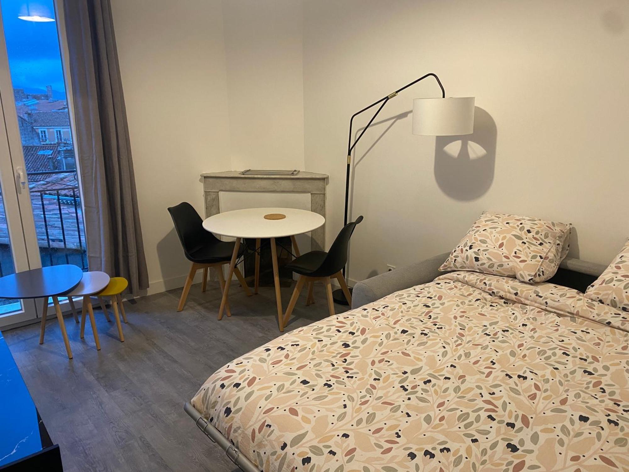 Bel Appartement T1 30M2 Centre Historique أوباني المظهر الخارجي الصورة